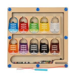 Joc educativ pentru copii, Labirintul cu numere si bat magnetic, Montessori